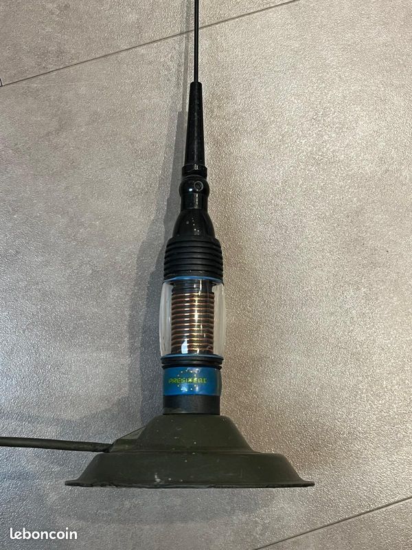 Antenne CB Mobile Vintage Radio Shack 21-994 - Montage Magnétique, Charge Centrale - NEUVE