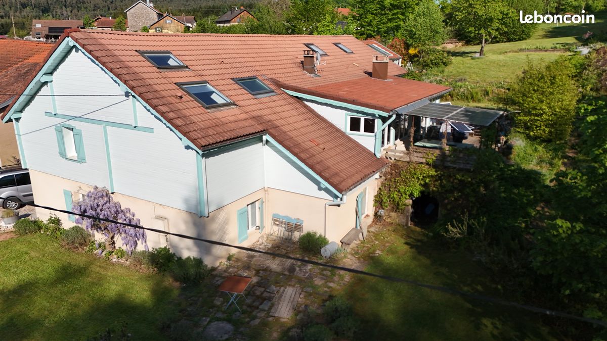 Maison 7 pièces 260 m² · à Taintrux · 260 m² · 320 000 €
