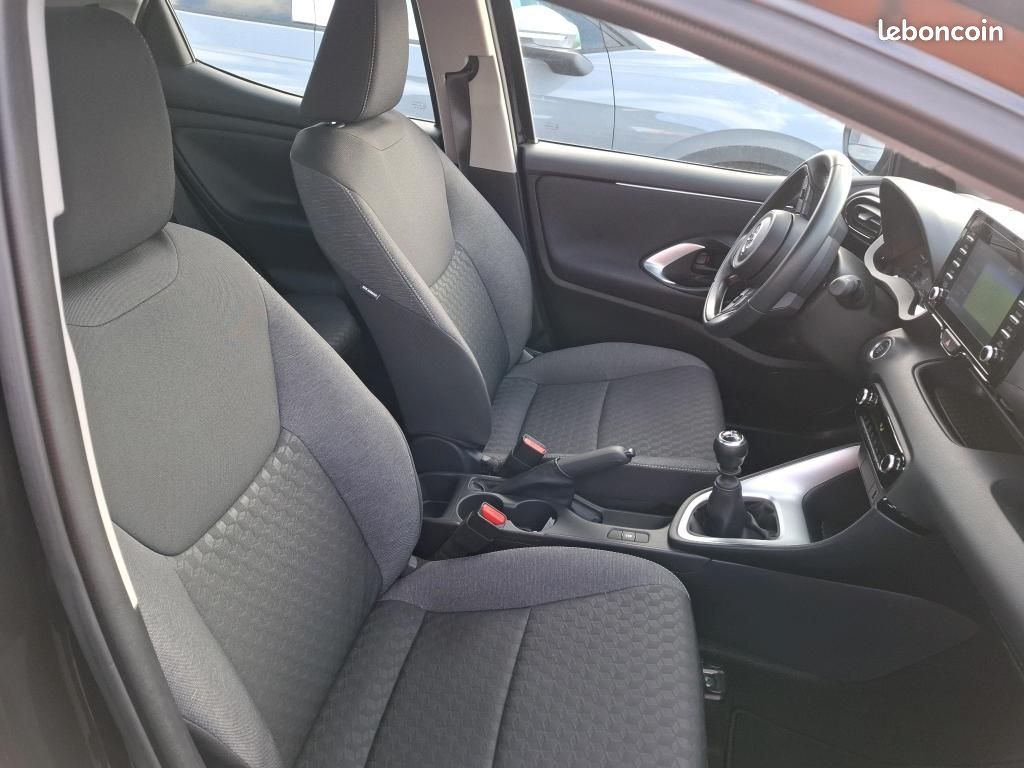 Toyota YARIS 120 VVT-I DYNAMIC BUSINESS 5P MY21 (image 9)