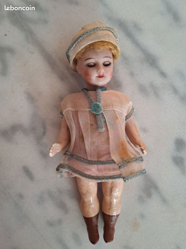 Ancienne Mignonnette Ricard Pastis Vide France Echantillon Representant
