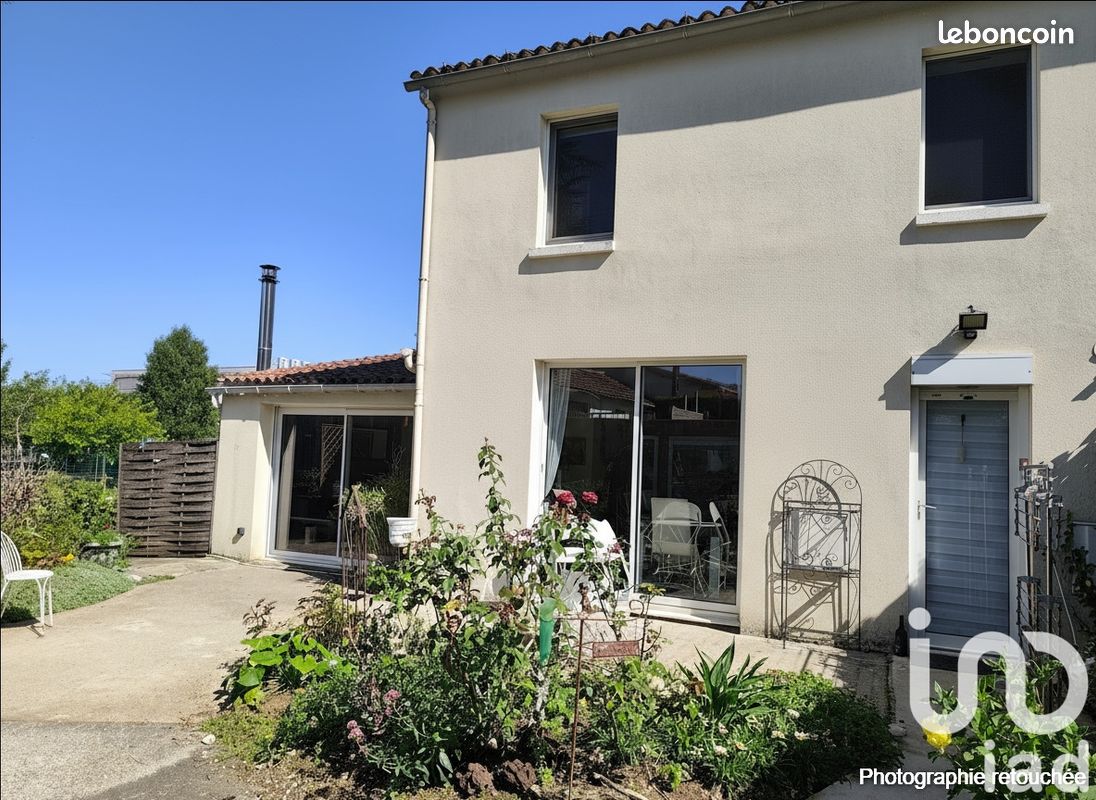 Maison 4 pièces 88 m² · à Saintes · 88 m² · 274 000 €