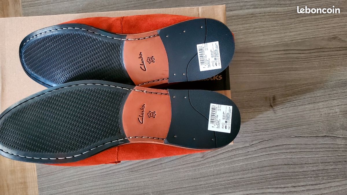 Mocassins Femme Clarks Artisan Canneberge / Effet Croco - Taille 6M - Occasion Très Bon état