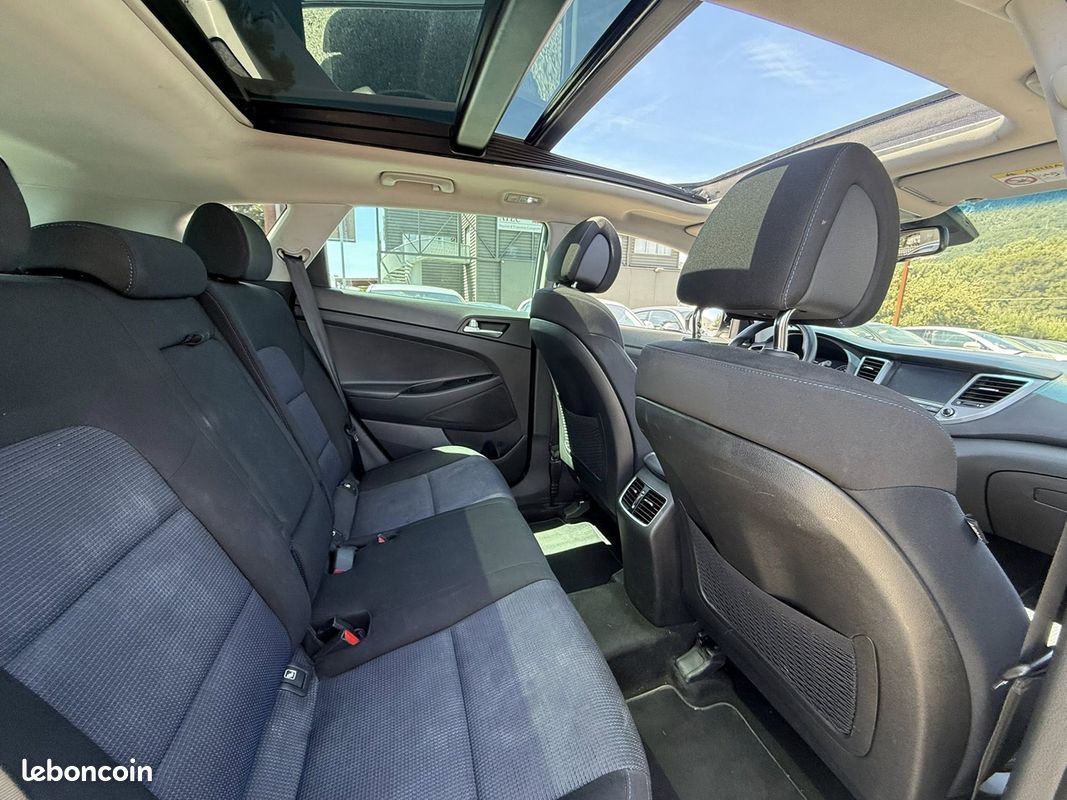 Hyundai TUCSON 2.0 CRDI 136CH EXECUTIVE 4WD (image 8)