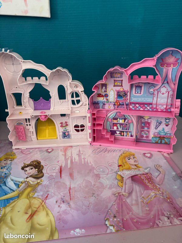 Lot jouet maison de poupées (image 5)