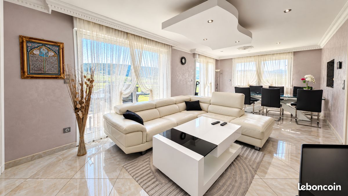 Maison 8 pièces 167 m² · à Morteau · 167 m² · 445 000 €