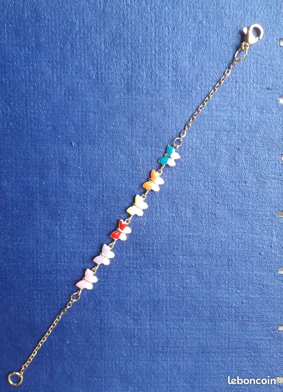 Bracelet "Papillons" en acier doré (image 4)