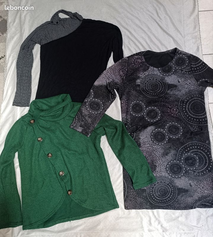 Lot de 26 vêtements femme - Taille S - M (image 7)
