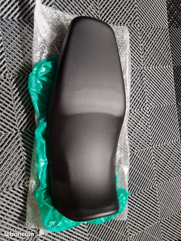Selle Honda CB125F de 2022 (image 1)