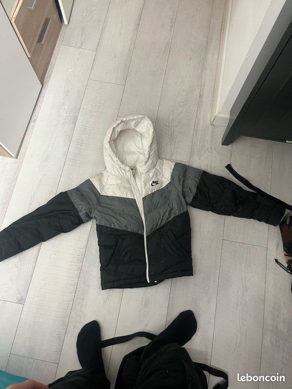 Veste Nike (image 1)