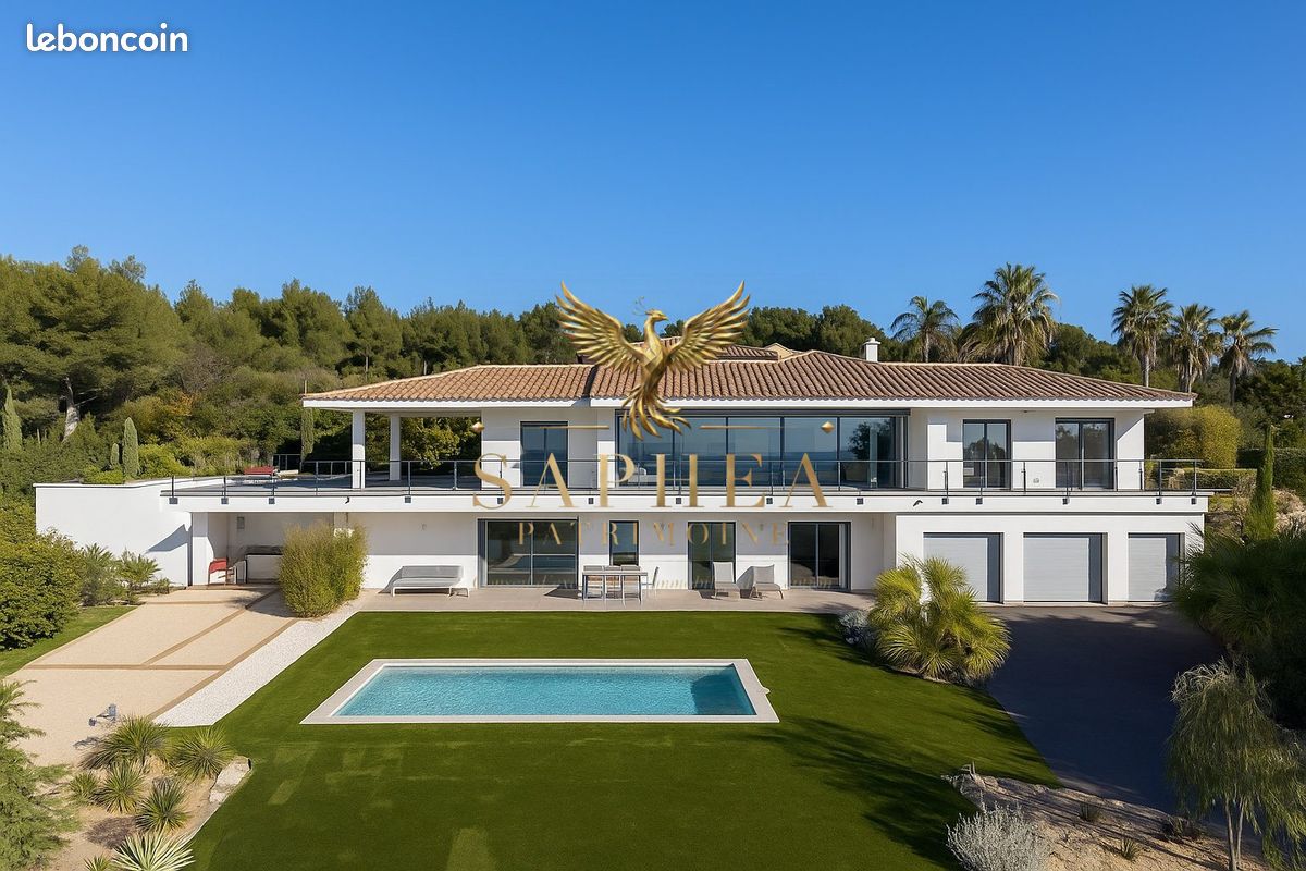 Maison 8 pièces 450 m² · à Saint-Cyr-sur-Mer · 450 m² · 3 950 000 €