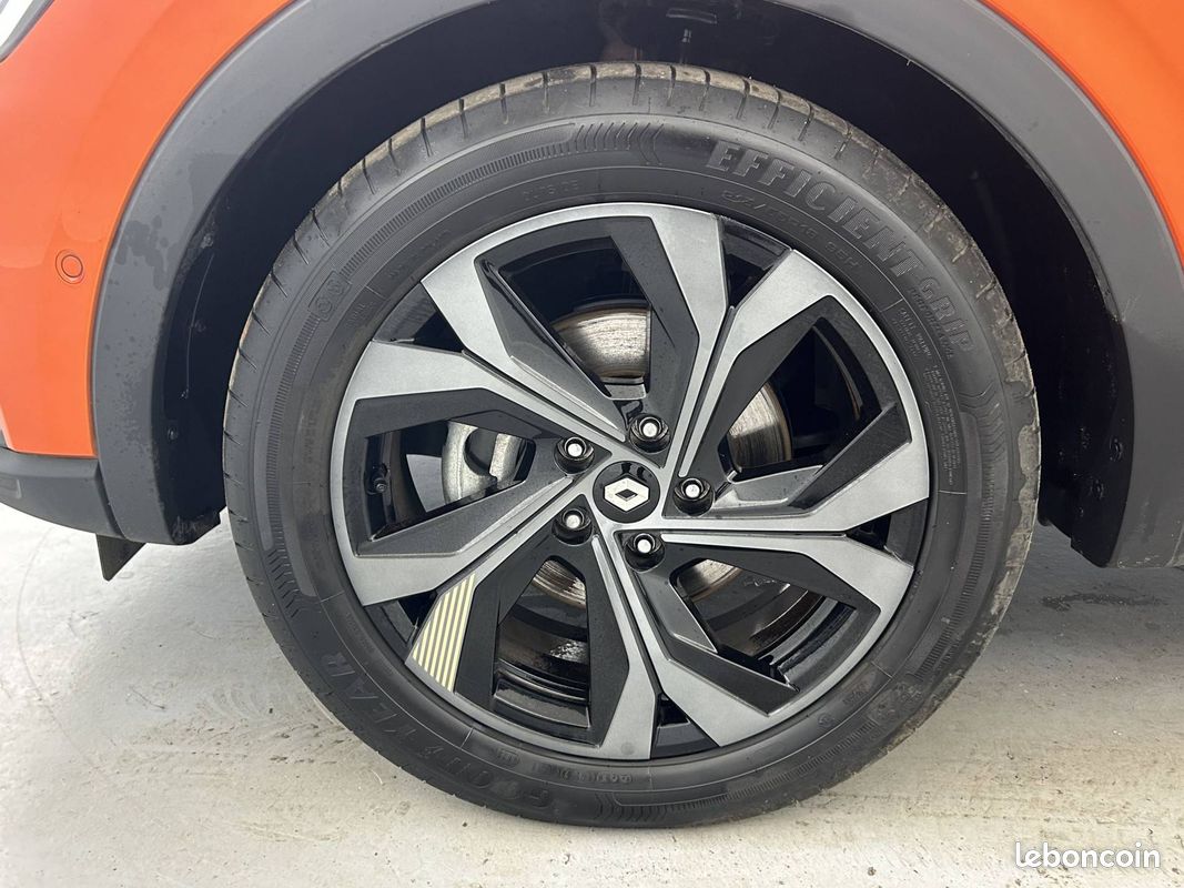 RENAULT Arkana E-Tech hybride 145 - 22 Engineered (image 19)
