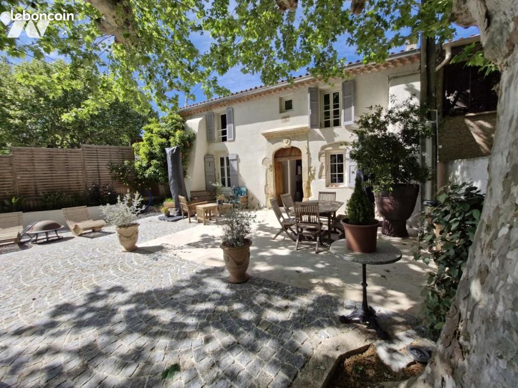 Maison 5 pièces 187 m² · à Pierrefeu-du-Var · 187 m² · 441 000 €