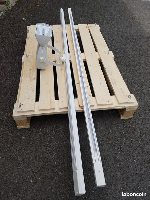 PROJECTEUR INTERIEUR PHILIPS avec RAIL (image 1)