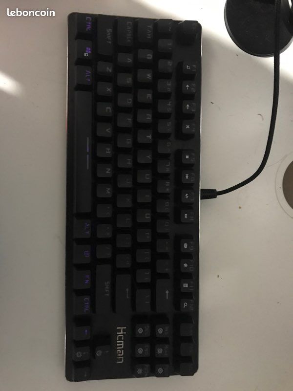 Clavier gamer mécanique switch bleu (image 1)