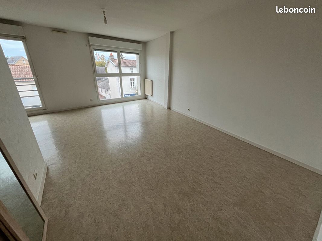 Appartement 3 pièces 70 m² · à Poitiers · 70 m² · 700 €/mois