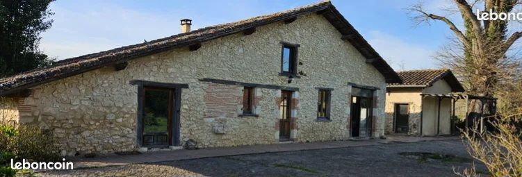 Charmante propriété de 200 m² sur 1 hectare, possibilité 4,5 hectares supplémentaires