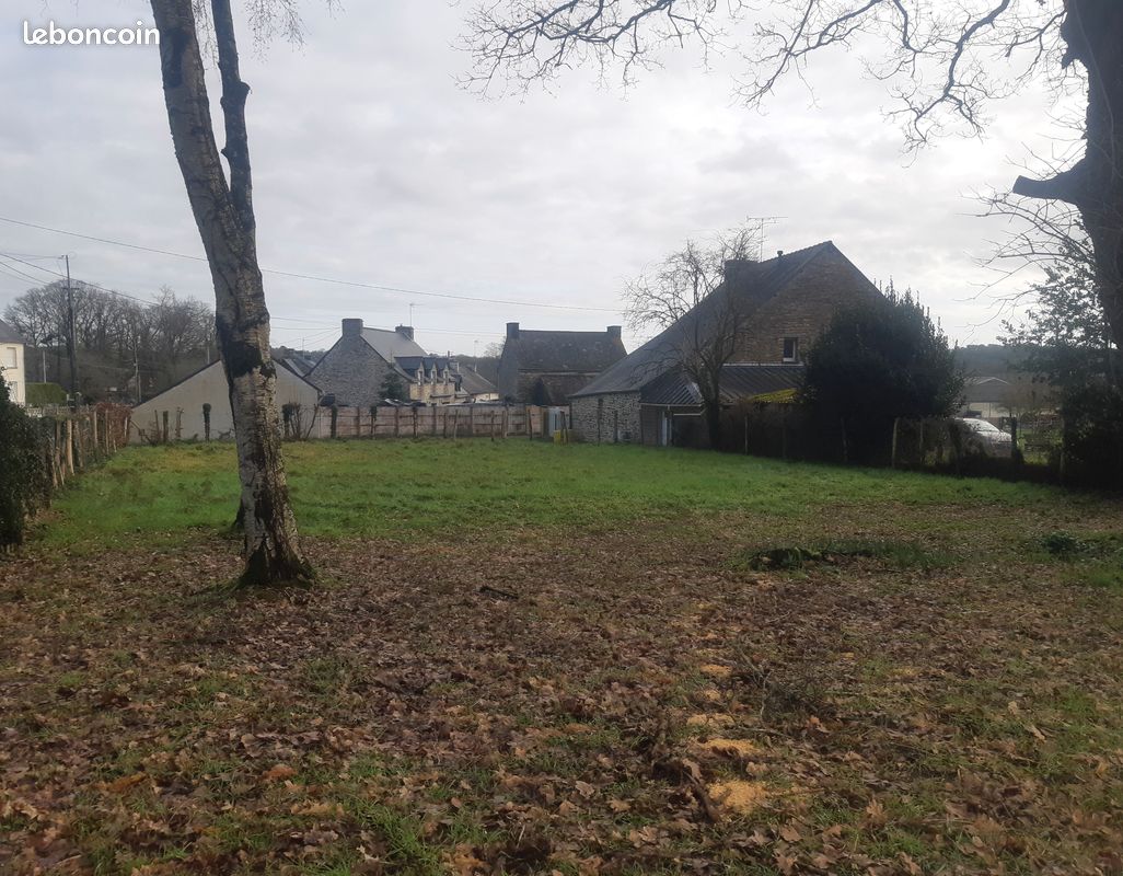 Vente Terrain Constructible – Bains-sur-Oust (35600) · 43 000 €