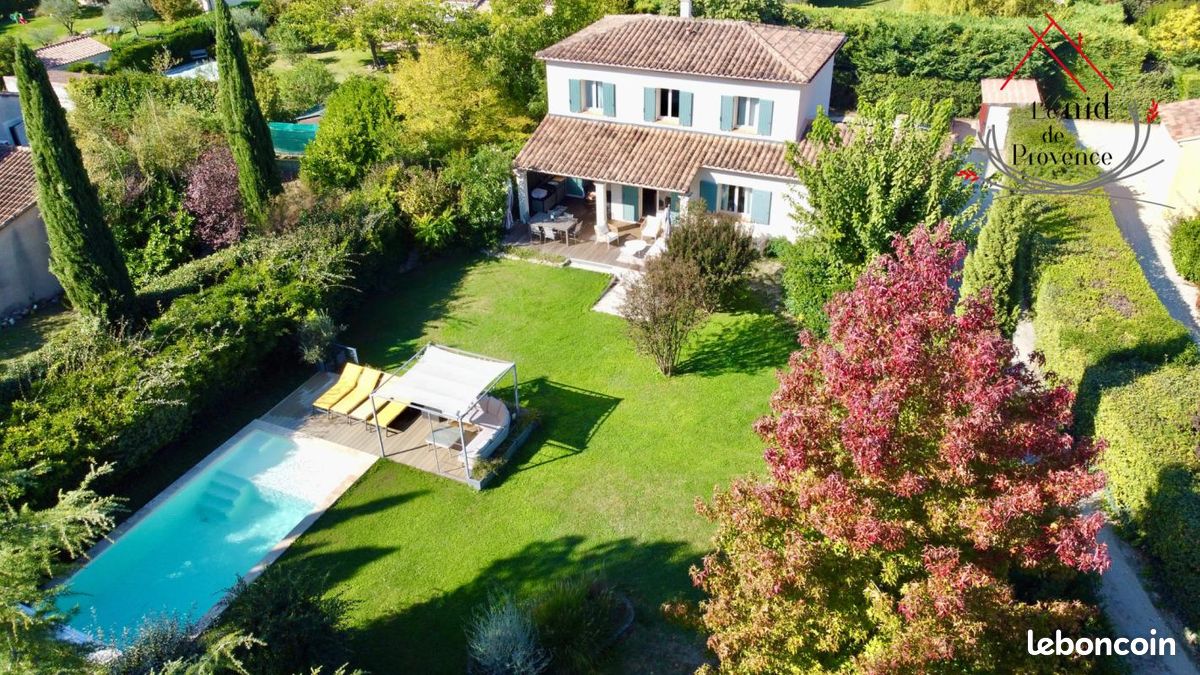 Maison 6 pièces 181 m² · à Pernes-les-Fontaines · 181 m² · 750 000 €