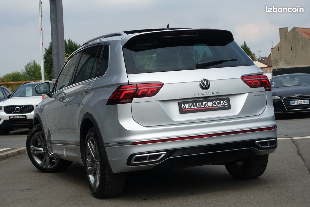 Tiguan E Hybride Rechargeable 245ch R-Line DSG Digital Cockpit/Toit ouvrant/Cuir chauffant/Grand Gps/Caméra 360°/Carplay/Accès confort/1°Main/Garantie 12 mois (image 4)