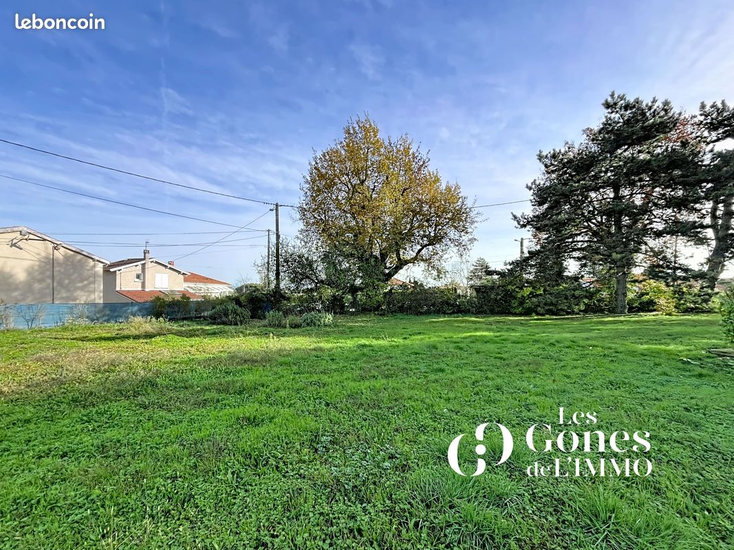 Terrain 430 m² · à Grézieu-la-Varenne · 430 m² · 240 000 €