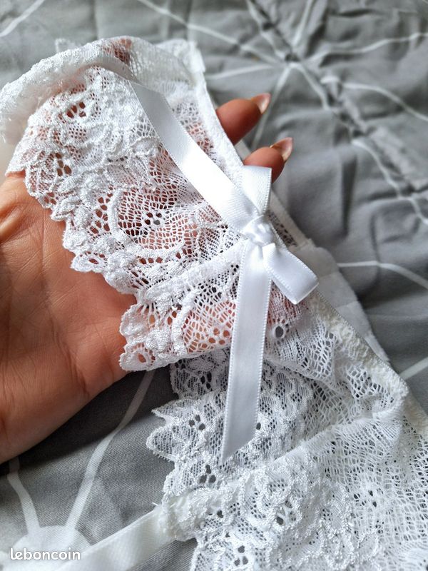 Porte jartelle en dentelle blanc taille S/M Dreamgirl (image 2)