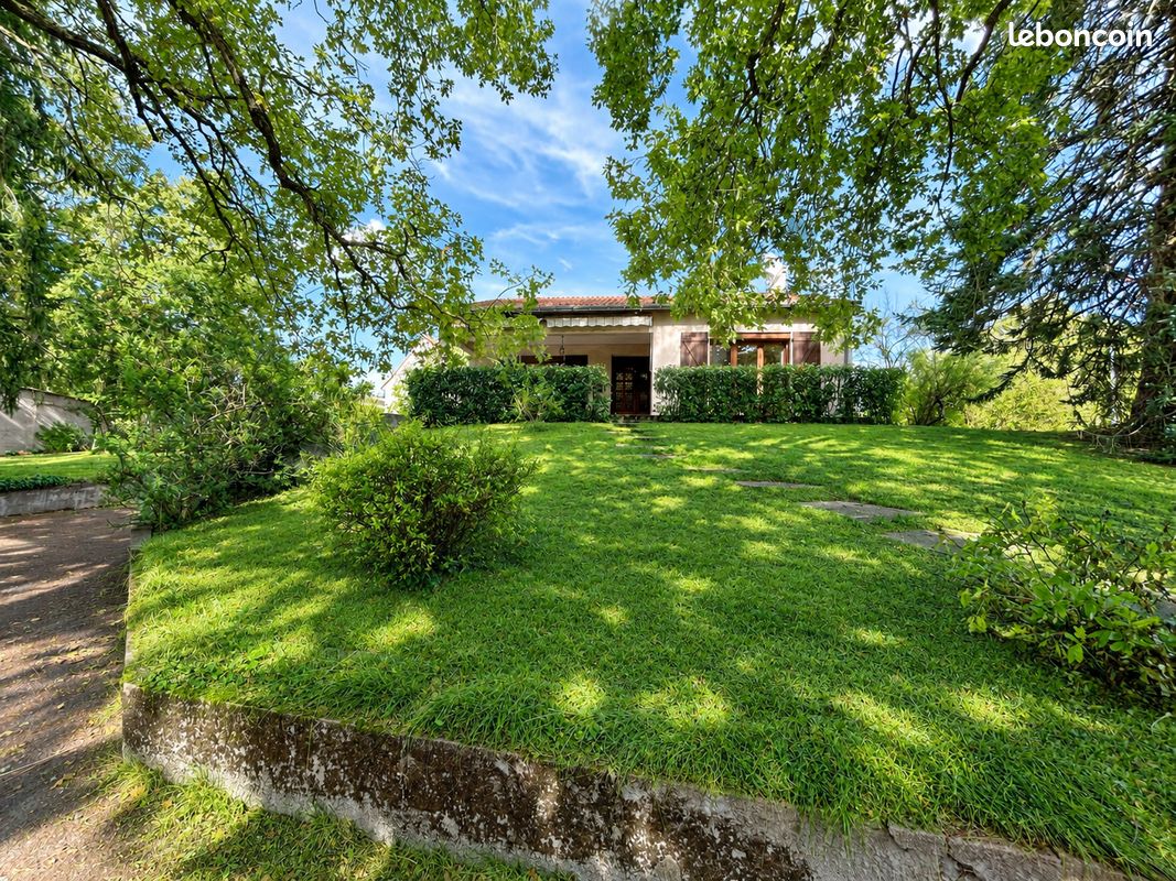 Maison 6 pièces 101 m² · à Domérat · 101 m² · 160 000 €