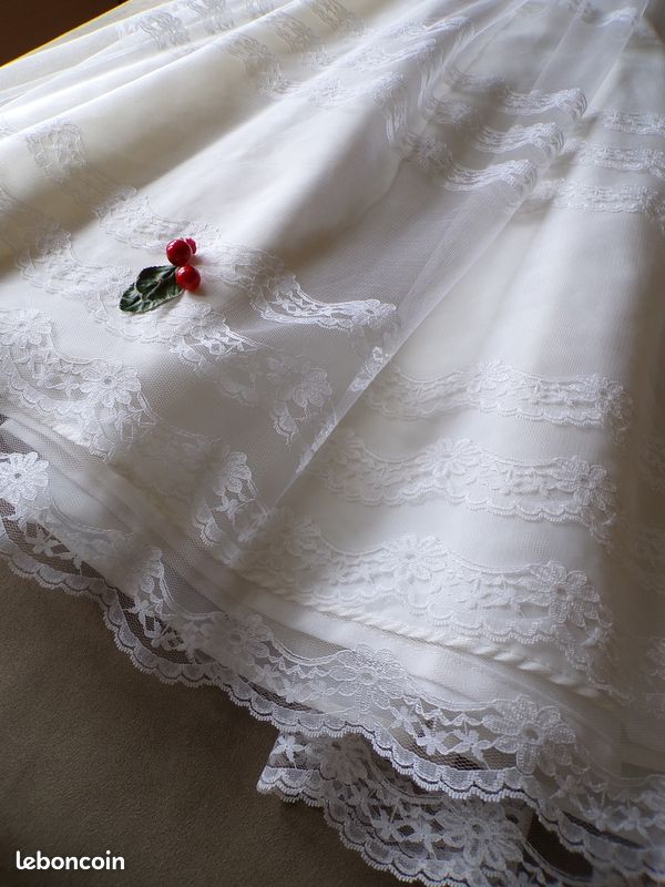 Robe de mariée dentelle années 70 (image 16)