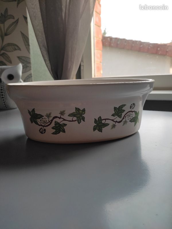 Plat décoré (image 1)