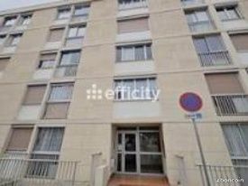Appartement 4 pièces 90 m² · à Salon-de-Provence · 90 m² · 145 000 €