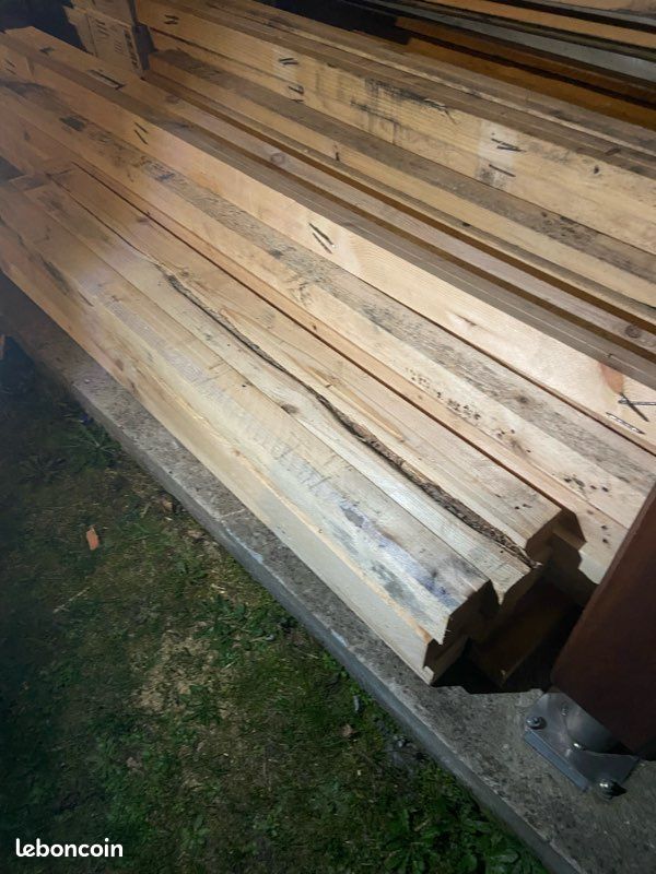 Lot de chevrons et poteaux (image 1)