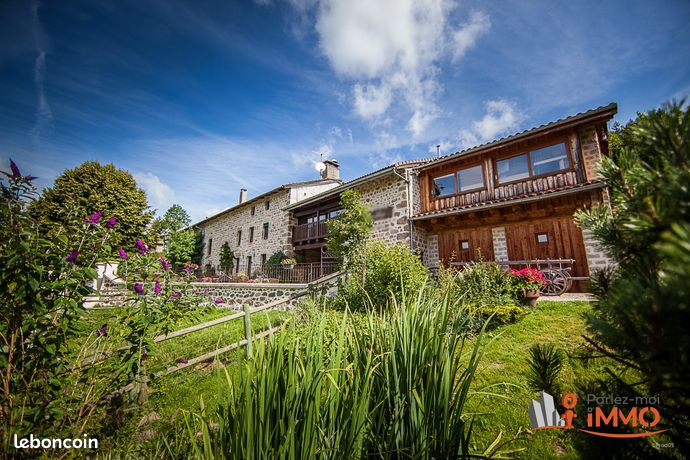Propriété 12 pièces 320 m²