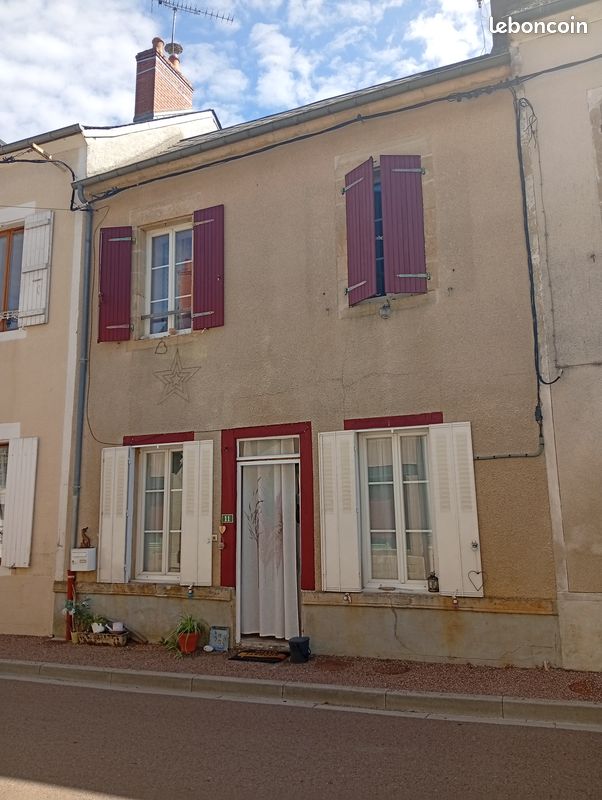 Maison 2 pièces 50 m² · à Saint-Saulge · 50 m² · 22 000 €