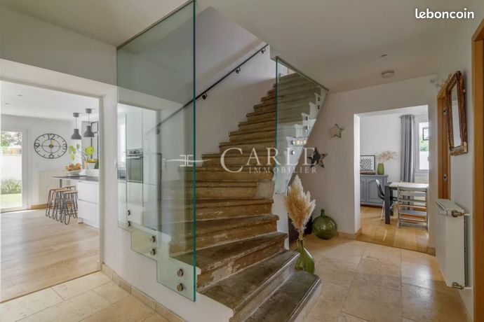 Maison 7 pièces 164 m²