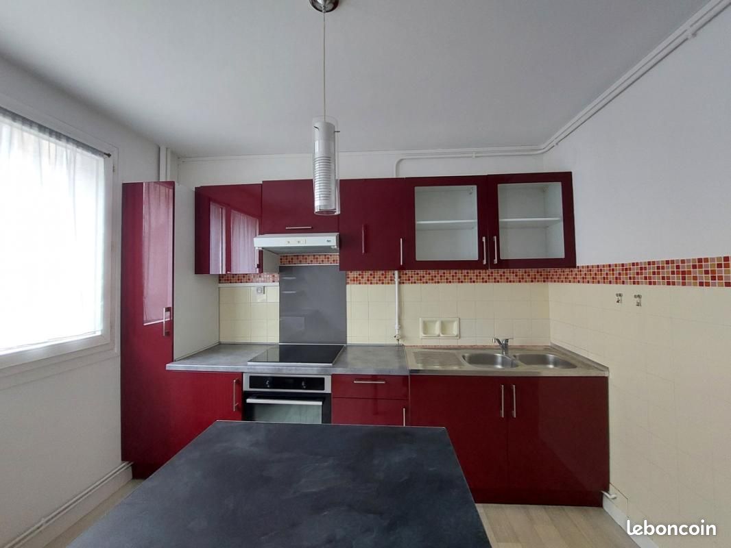 Appartement 3 pièces 90 m² · à Limoges · 90 m² · 730 €/mois