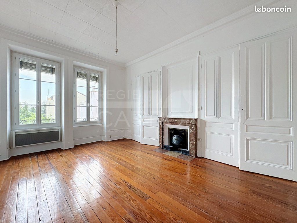 Appartement 3 pièces 121 m² · à Lyon · 121 m² · 1 069 €/mois