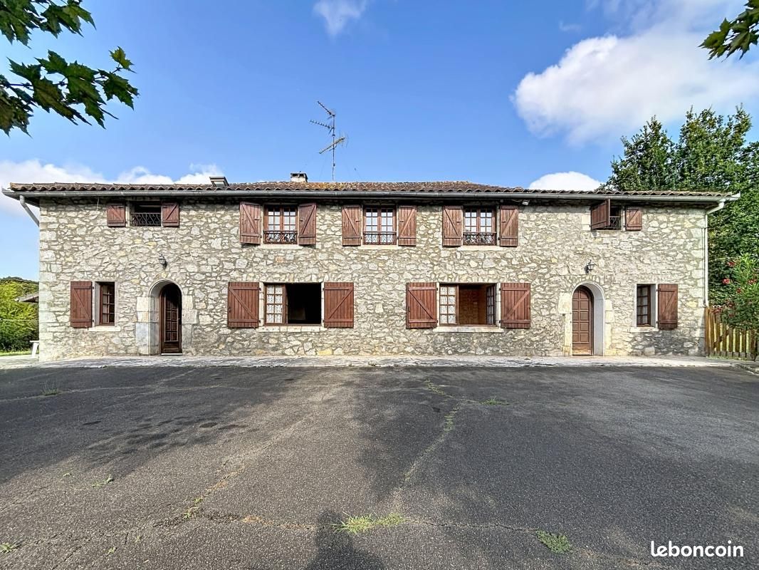 Maison 10 pièces 389 m² · à Saint-Martin-de-Seignanx · 389 m² · 730 000 €