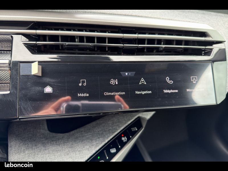 Peugeot 3008 Hybrid 145 e-DCS6 Allure (image 27)