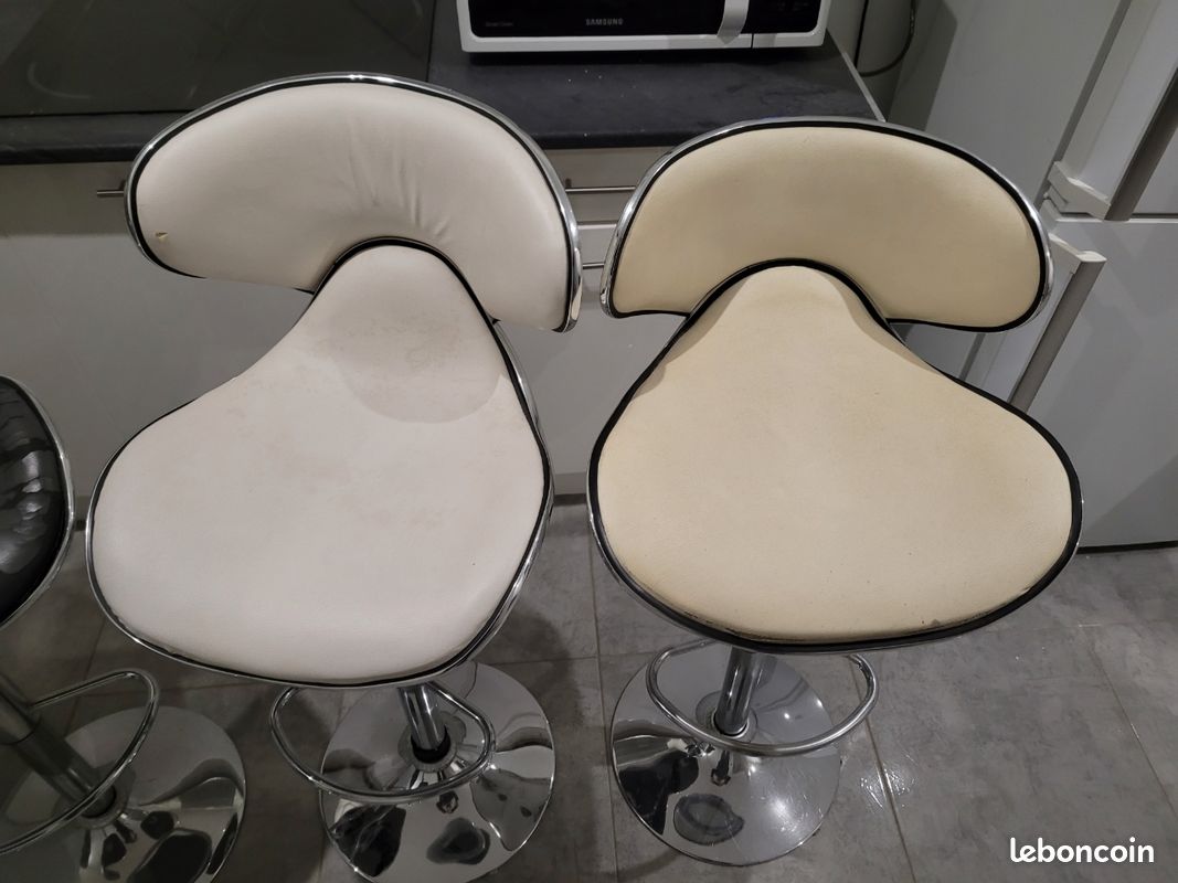 Lot 2 tabourets blancs (image 1)