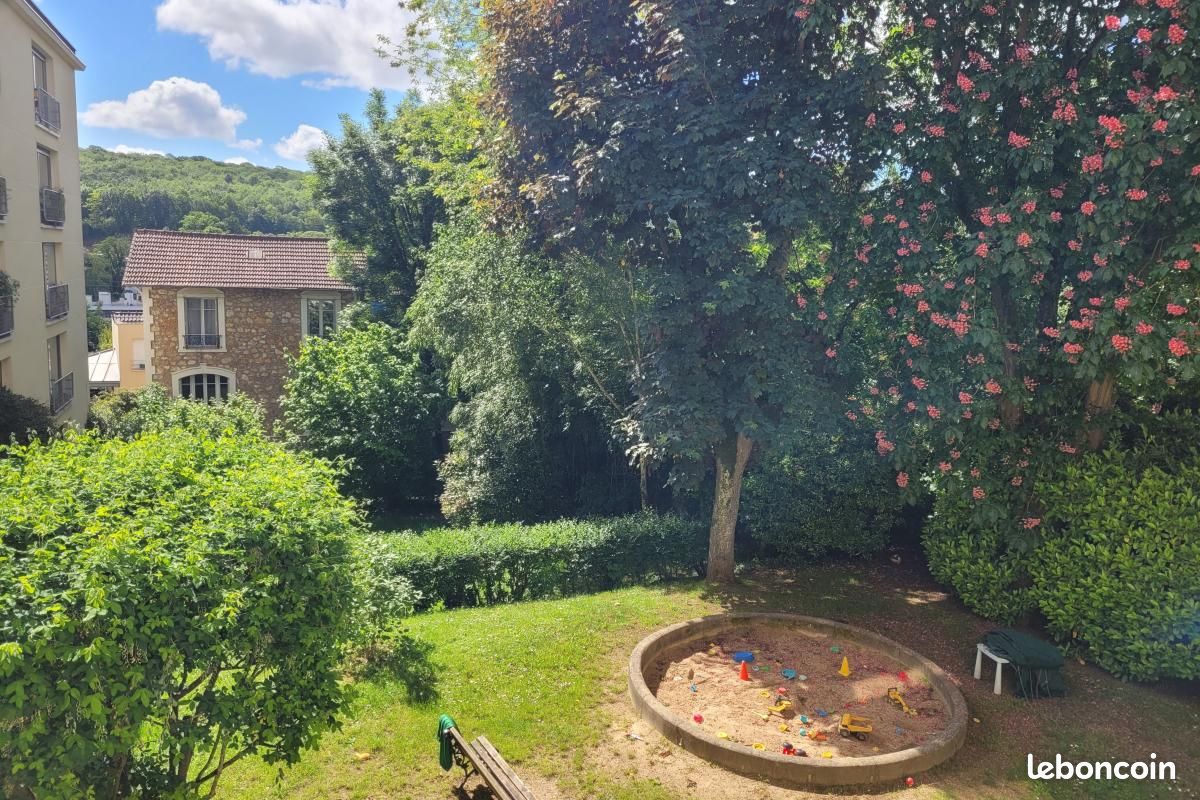 Appartement 3 pièces 67 m² · à Sèvres · 67 m² · 330 000 €
