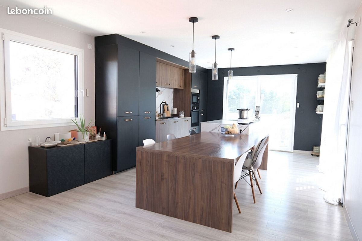 Maison 7 pièces 180 m² · à Saint-Chamond · 180 m² · 439 000 €