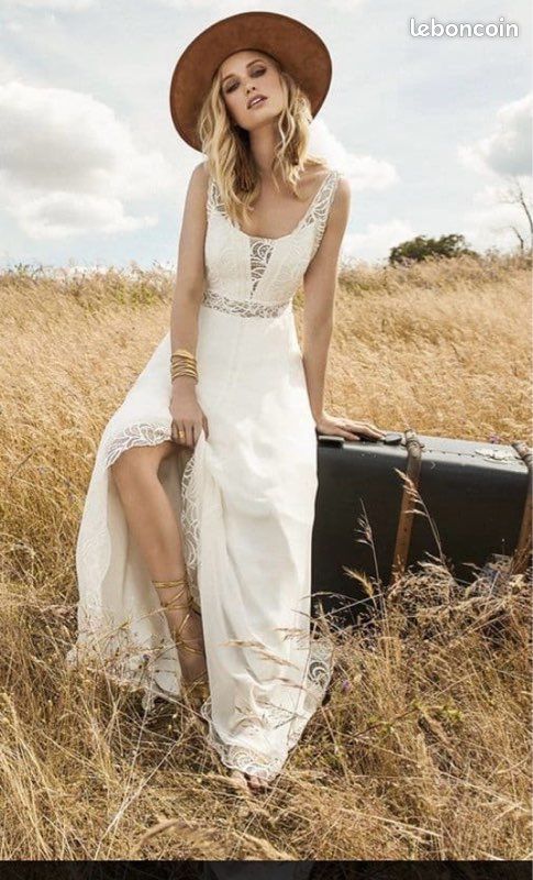 Robe de mariée rembo styling (image 1)