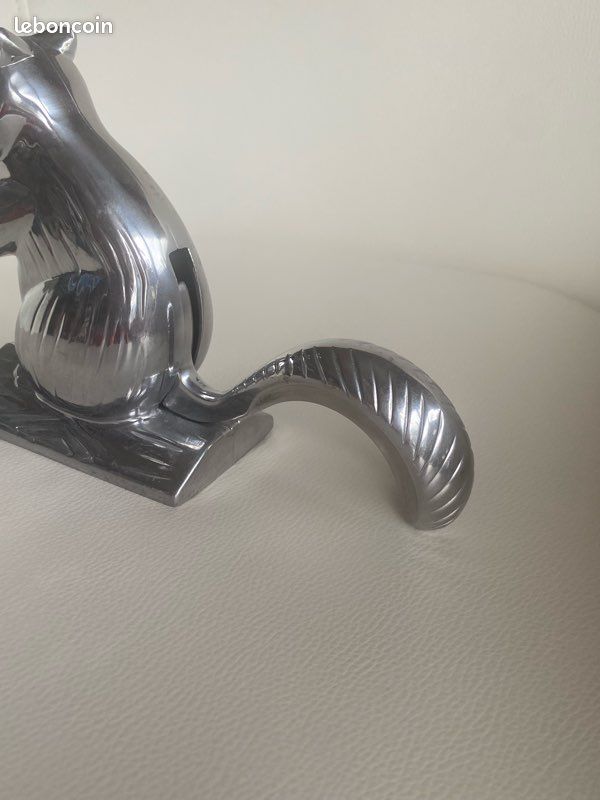 Casse-noisette écureuil vintage en aluminium - France