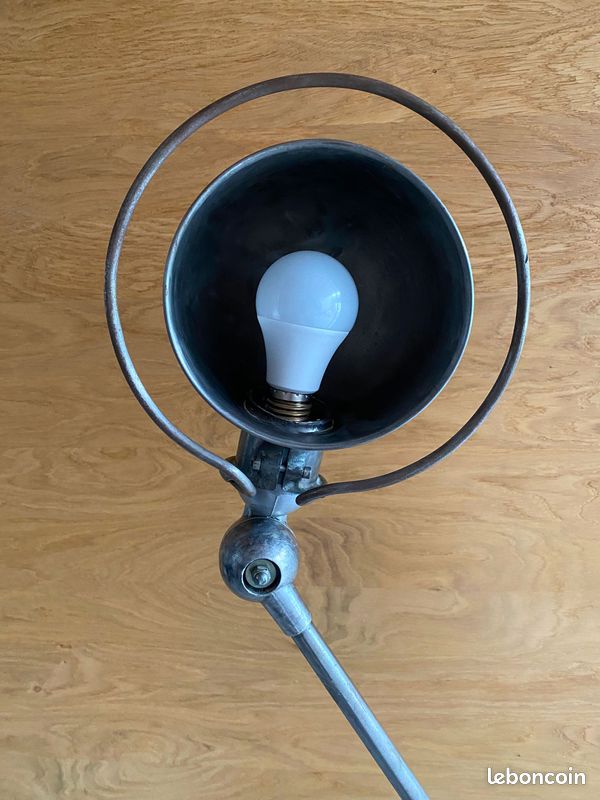 Lampadaire Jieldé Industriel Vintage 3 Bras Gris - Monté Sur Socle
