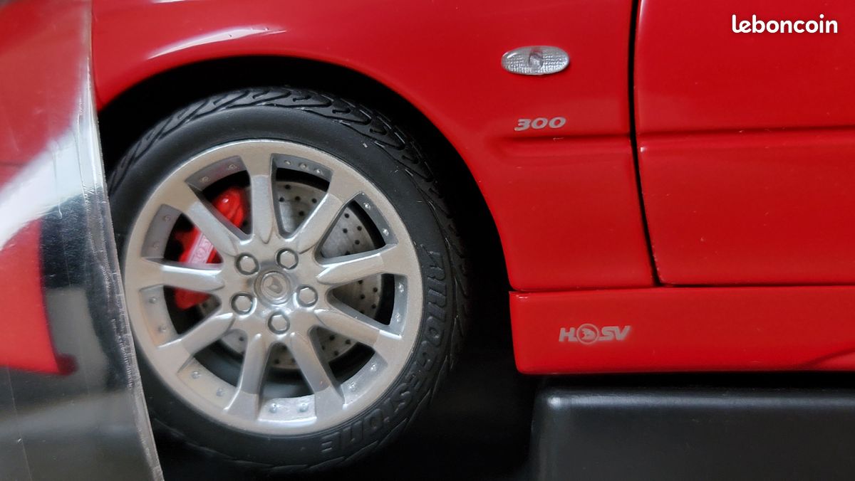 Holden HSV VT2 GTS 300 - AUTOart 1/18