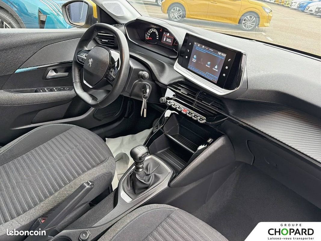 PEUGEOT 208 PureTech 100 S&S BVM6 Style (image 14)