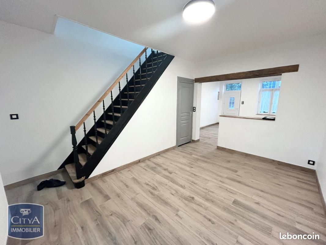 Maison 5 pièces 107 m² · à Rousies · 107 m² · 820 €/mois