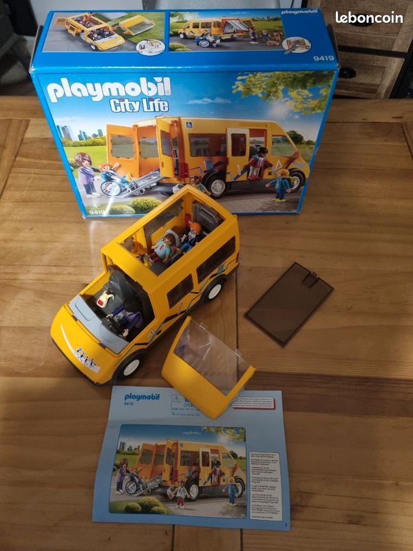 Playmobil – Bus Scolaire – 5 Personnages – Portes Ouvrantes, Toit Amovible – Rampe Fauteuil – Dès 3 Ans