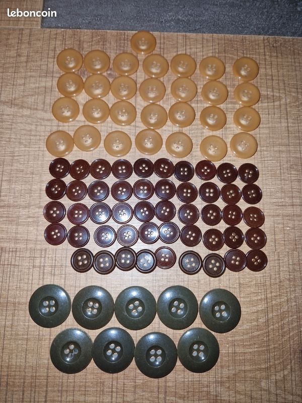 Lot De 6 Boutons Vintage Marron Camel Avec Inclusion – 2,3 Cm – Réf. 2971
