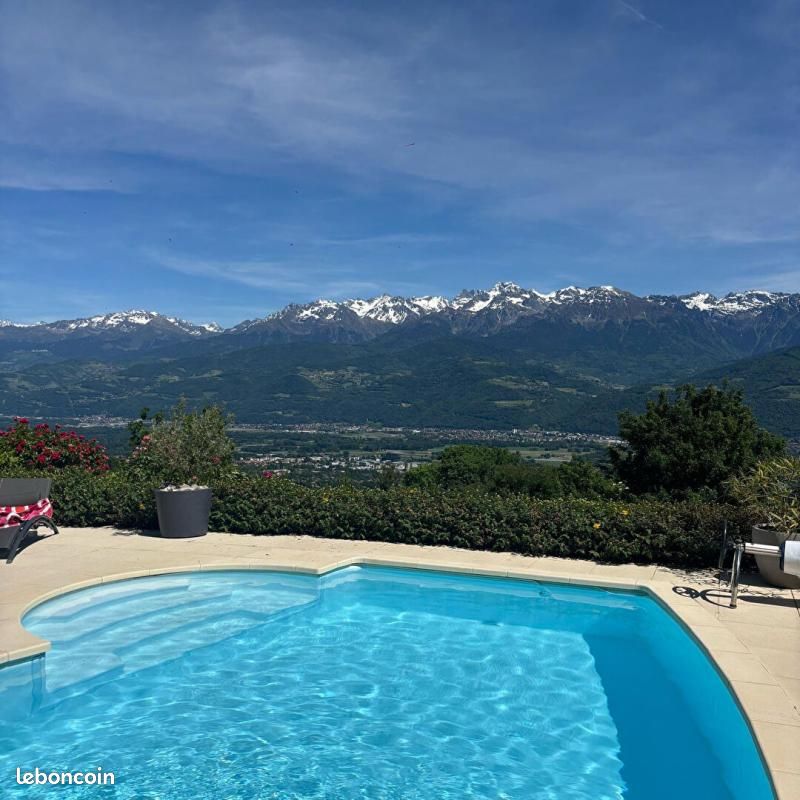 Maison 5 pièces 130 m² · à Corenc · 130 m² · 690 000 €