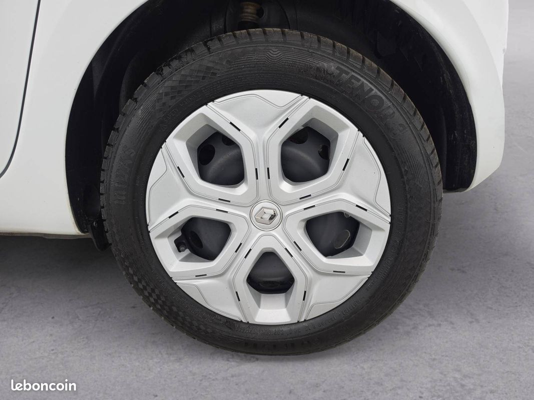 RENAULT Twingo III E-Tech Authentic (image 20)